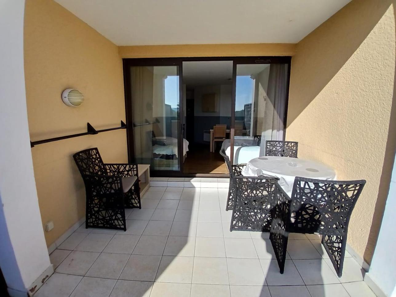 Appartement Grimaud bord de mer Extérieur photo